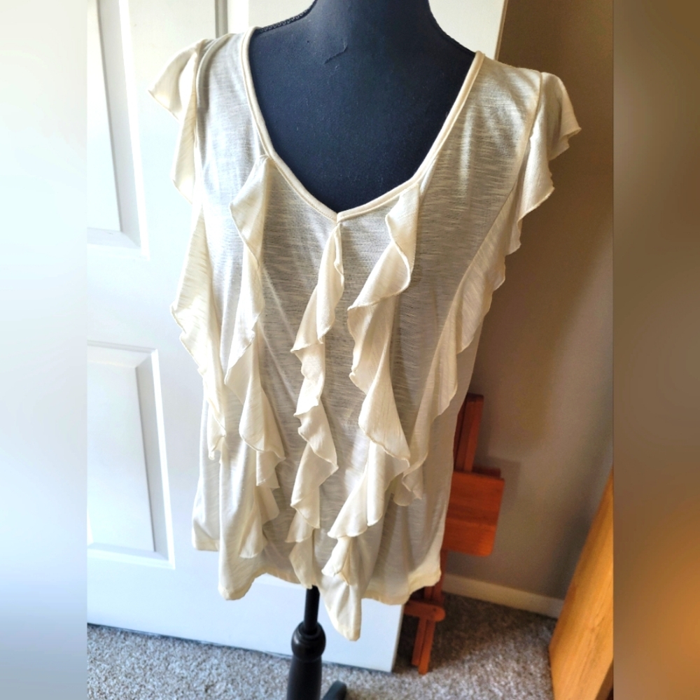 WOMENS TOP